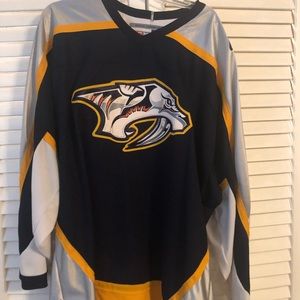 Nashville Predators Jersey - XL